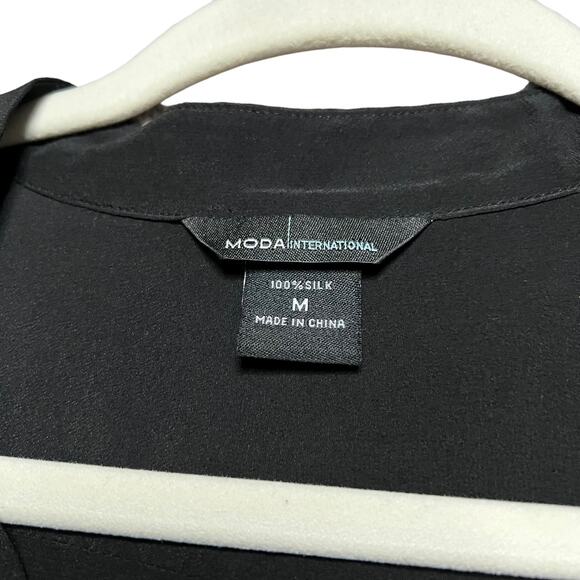 Moda International Silk Blouse with Roll Tab Sleeves Women’s Size Medium Black - Picture 5 of 12